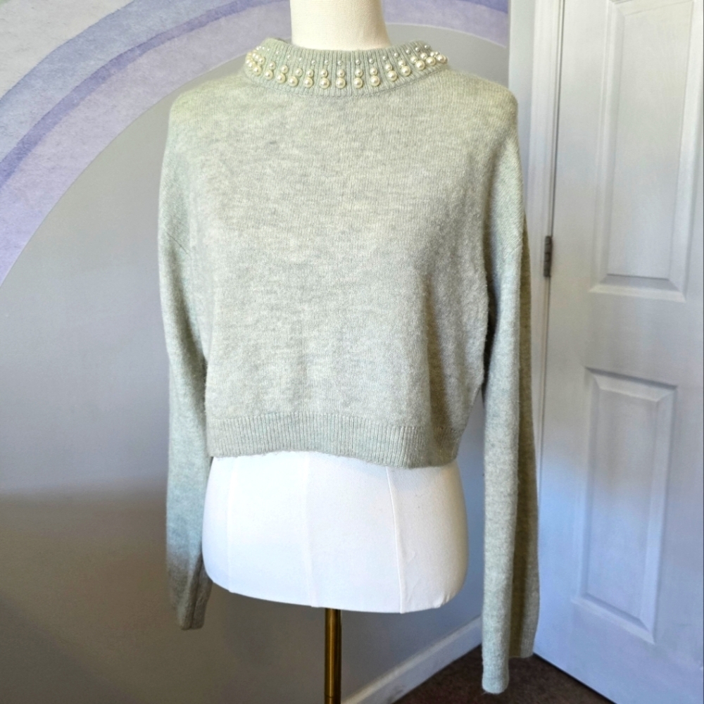 H&M | XS | Pearl Beaded Collar Sweater